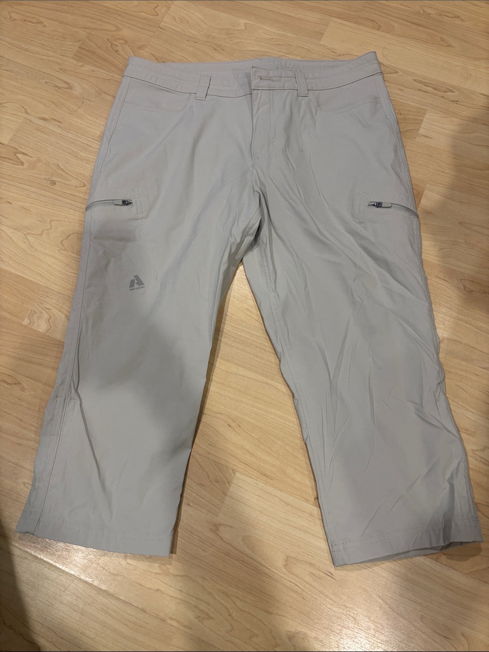 Eddie Bauer first ascent cropped Outdoor Pants